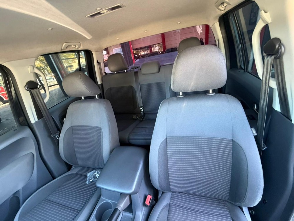 Volkswagen Amarok 2.0 TDI — foto 10